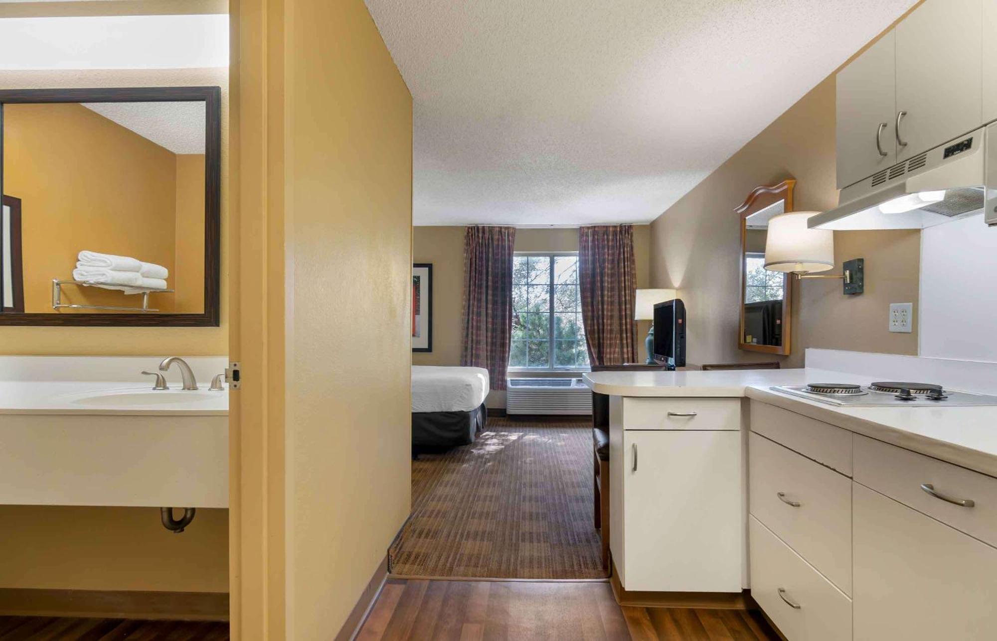 Extended Stay America Suites - Kansas City - Country Club Plaza Εξωτερικό φωτογραφία