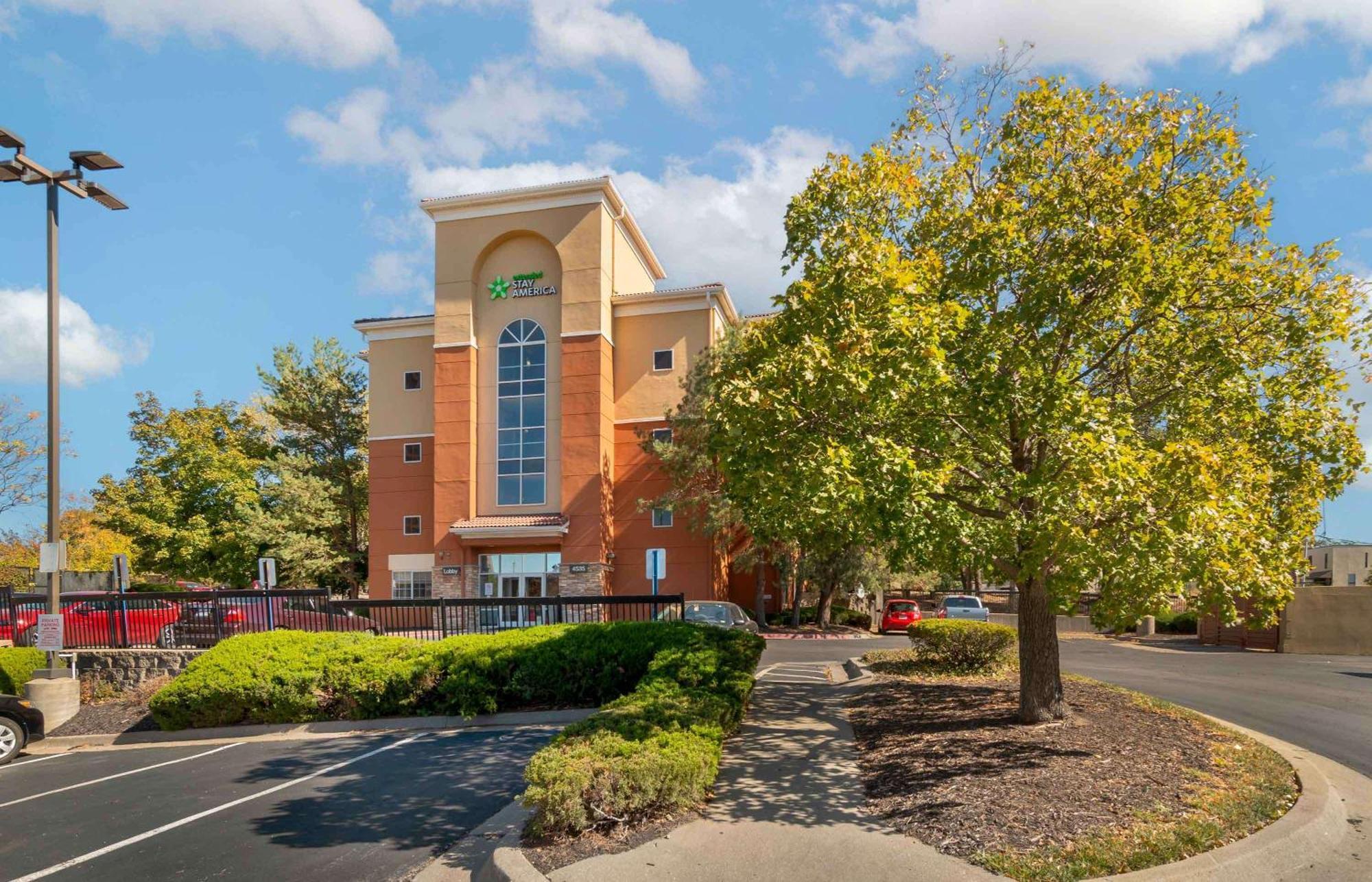 Extended Stay America Suites - Kansas City - Country Club Plaza Εξωτερικό φωτογραφία